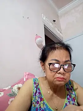 Hotestlove online show from 04-29-26, 10:27
