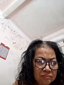 Hotestlove online show from 11-15-25, 02:21