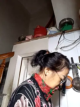 Hotestlove online show from 11-20-25, 12:33