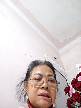 Hotestlove online show from 02-04-26, 12:22