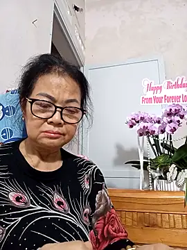 Hotestlove online show from 02-14-26, 01:11