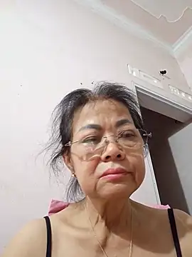 Snapshot of Hotestlove chatting on 06-19-26, 12:44 Hotestlove online show from 06-19-26, 12:44