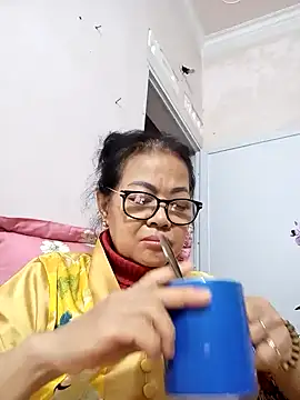 Hotestlove online show from 02-20-26, 11:28