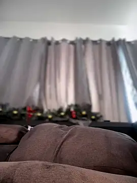 MerlyG online show from 12-14-25, 04:01