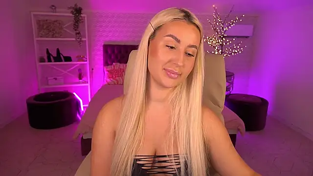 LiaBrazzerr online show from 05-23-26, 02:05