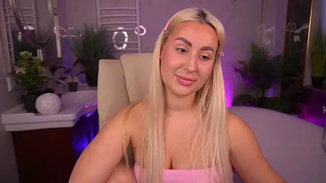 LiaBrazzerr online show from 05-15-26, 01:20