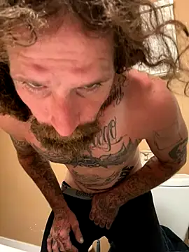 Crackkers online show from 11-16-25, 05:56