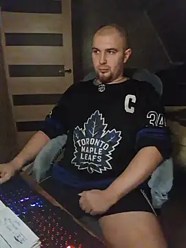 Foxyshaved online show from 11-28-25, 03:50