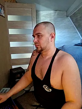 Foxyshaved online show from 03-27-26, 08:26