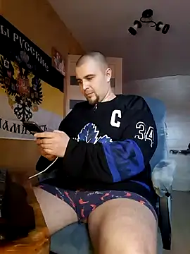 Foxyshaved online show from 03-18-25, 02:28
