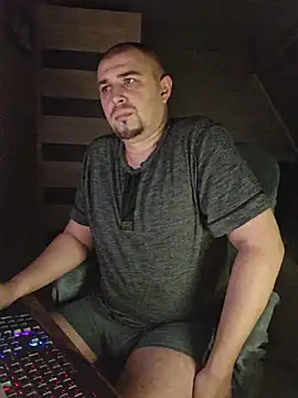 Foxyshaved online show from 12-18-25, 05:45