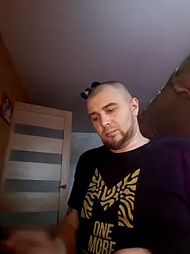 Foxyshaved online show from 03-03-25, 11:33