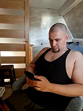 Foxyshaved online show from 03-17-26, 01:14