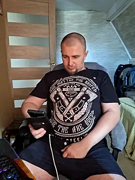 Foxyshaved online show from 03-20-26, 10:05