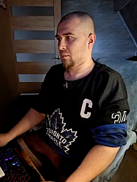 Foxyshaved online show from 03-16-26, 01:15