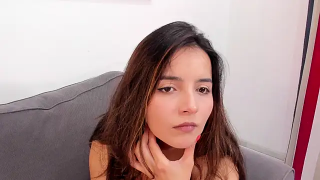 Raychell Black online show from 03-08-25, 06:37