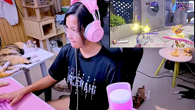 Kana G online show from 04-10-26, 05:31