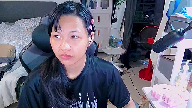 Kana G online show from 02-17-25, 07:33