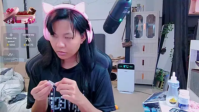 Kana G online show from 02-17-25, 06:20