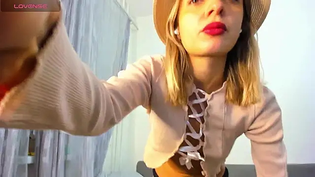  ellen meow  online show from 12-14-25, 02:22