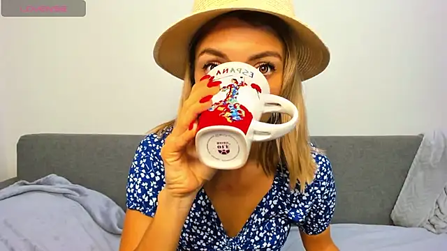  ellen meow  online show from 10-17-25, 08:21