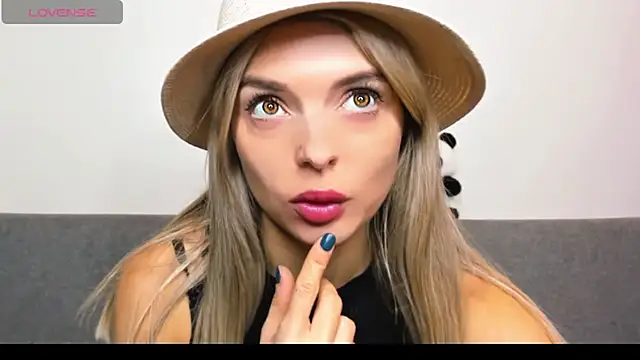  ellen meow  online show from 06-12-26, 07:55