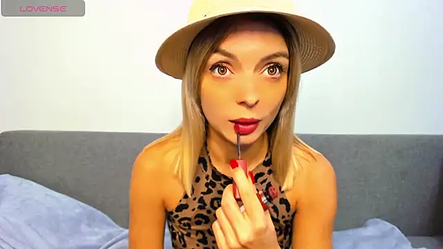  ellen meow  online show from 10-24-25, 09:14