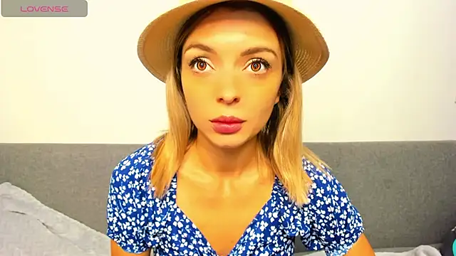  ellen meow  online show from 10-25-25, 09:26