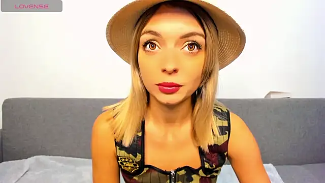  ellen meow  online show from 10-30-25, 09:11