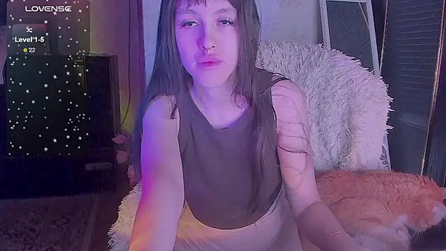 Snapshot of Sofagreen_ chatting on 12-19-25, 01:31 Sofagreen online show from 12-19-25, 01:31