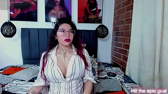 kyliejenner hot online show from 01-12-26, 03:35