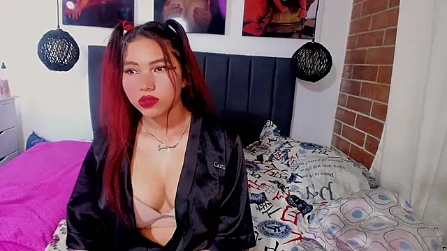 kyliejenner hot online show from 03-04-25, 02:49