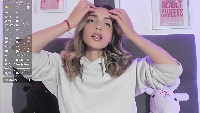 IsadoraGalle  online show from 04-04-26, 09:10