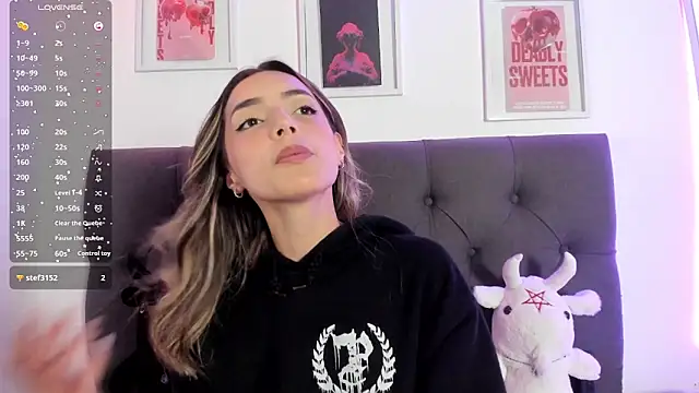 IsadoraGalle  online show from 04-14-26, 04:12