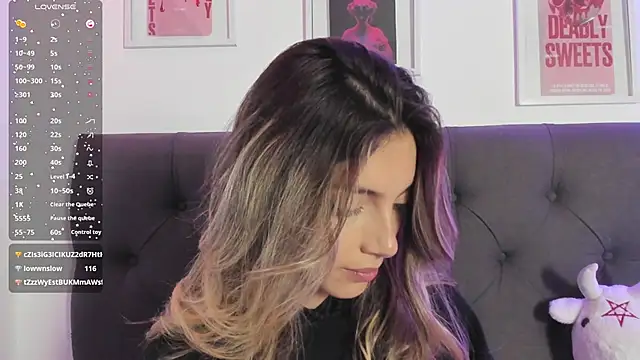 IsadoraGalle  online show from 03-25-26, 04:06