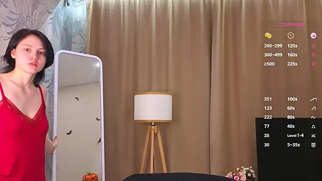 MaryCoopeer online show from 11-25-25, 05:08