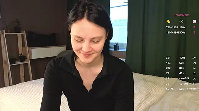 MaryCoopeer online show from 10-27-25, 05:08