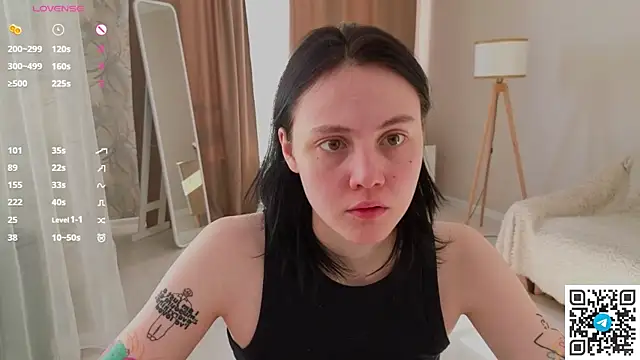 MaryCoopeer online show from 03-31-26, 05:09