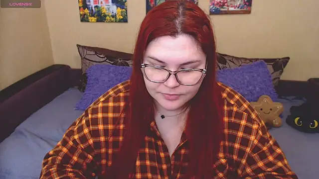 Snapshot of JuliaKeln chatting on 04-18-26, 08:16 JuliaKeln online show from 04-18-26, 08:16