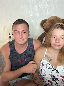 Snapshot of mia___mi chatting on 09-26-25, 06:42 mia mi online show from 09-26-25, 06:42