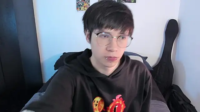 Aventure Twinks online show from 02-12-26, 04:23