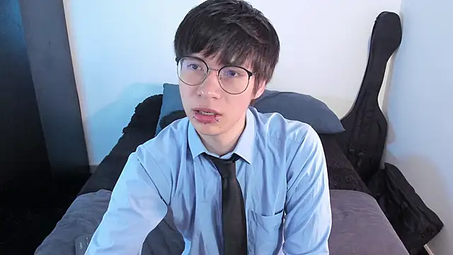 Aventure Twinks online show from 03-07-26, 09:20