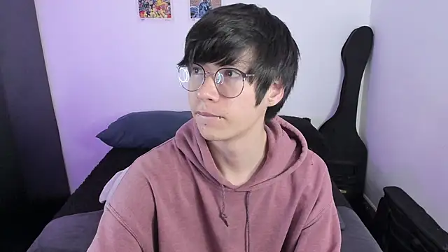 Snapshot of Aventure_Twinks chatting on 12-18-25, 07:29 Aventure Twinks online show from 12-18-25, 07:29