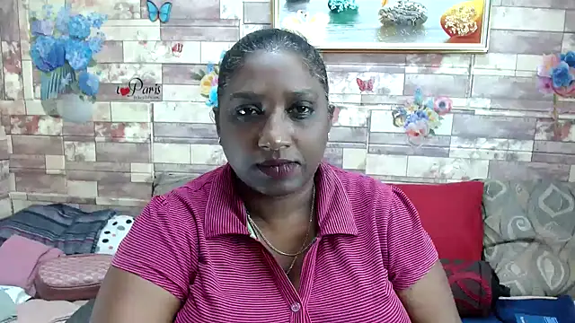 Snapshot of Indian_tracy chatting on 10-14-25, 09:10 Indian tracy online show from 10-14-25, 09:10