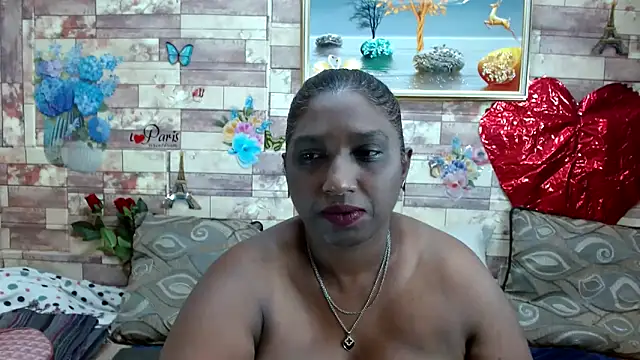 Snapshot of Indian_tracy chatting on 03-10-25, 07:55 Indian tracy online show from 03-10-25, 07:55