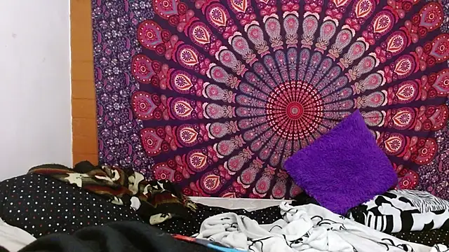 AbbySccott online show from 12-19-25, 01:13