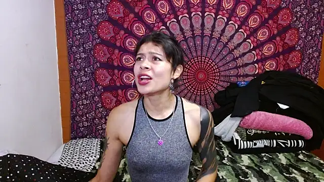 Snapshot of AbbySccott chatting on 07-23-26, 01:08 AbbySccott online show from 07-23-26, 01:08