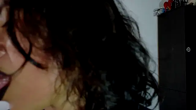 Snapshot of fantasty_nylon chatting on 02-04-26, 09:32 fantasty nylon online show from 02-04-26, 09:32