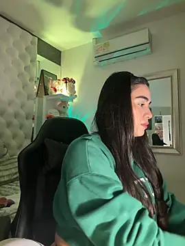 ZarahEvans online show from 10-10-25, 07:58