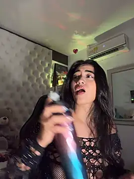 ZarahEvans online show from 06-17-26, 07:35